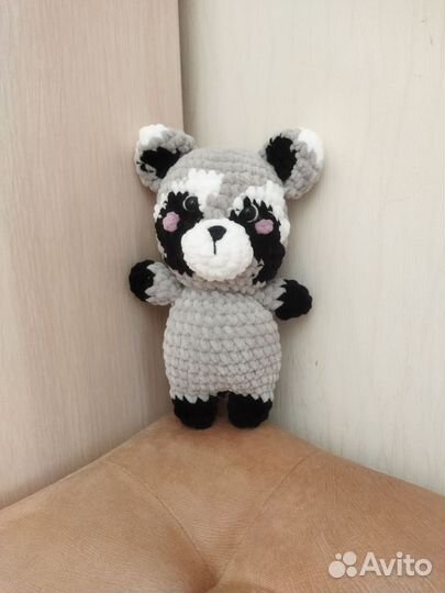 Вязаный Енот