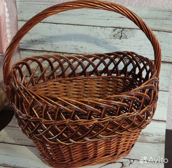 Корзина плетеная большая