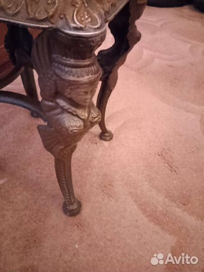 Антикварный пуф, литье