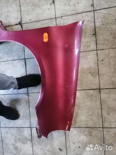 Крыло правое клио