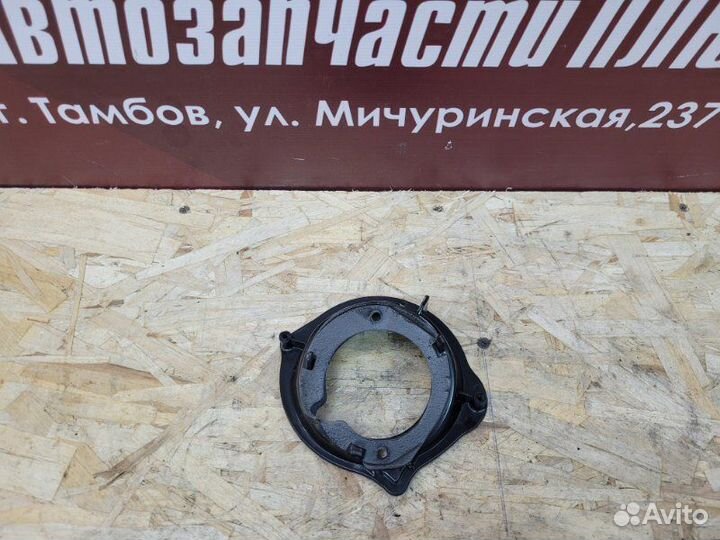 Горловина лючка бензобака LADA X-Ray