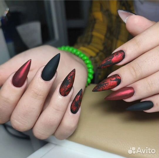 Мастер маникюра и педикюра