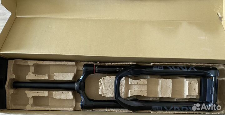 RockShox Yari RC Boost 27.5-29