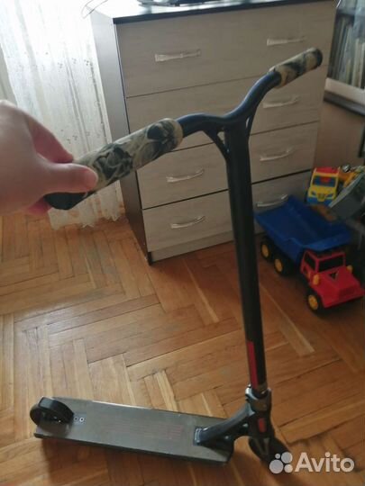 Трюковой самокат