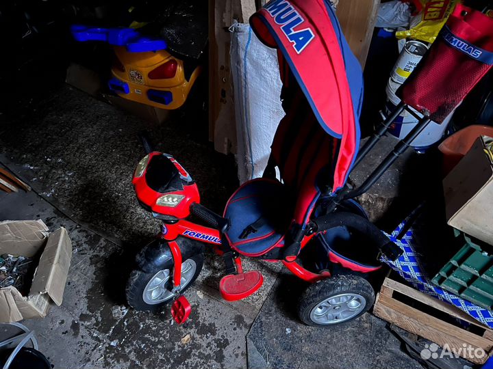 Детский велосипед с ручкой