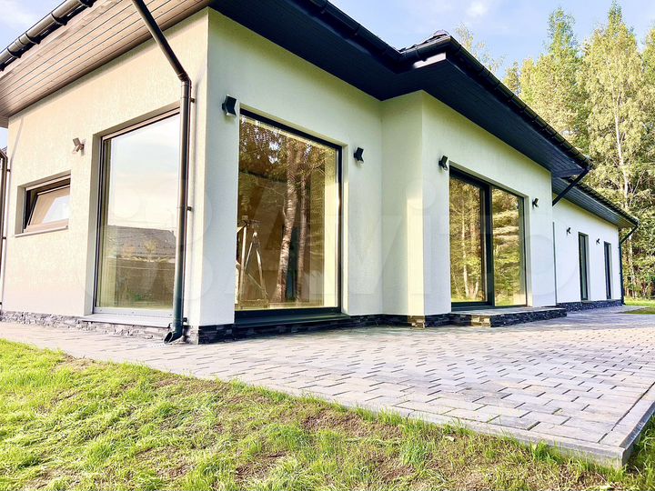 Дом 212 м² на участке 18 сот.