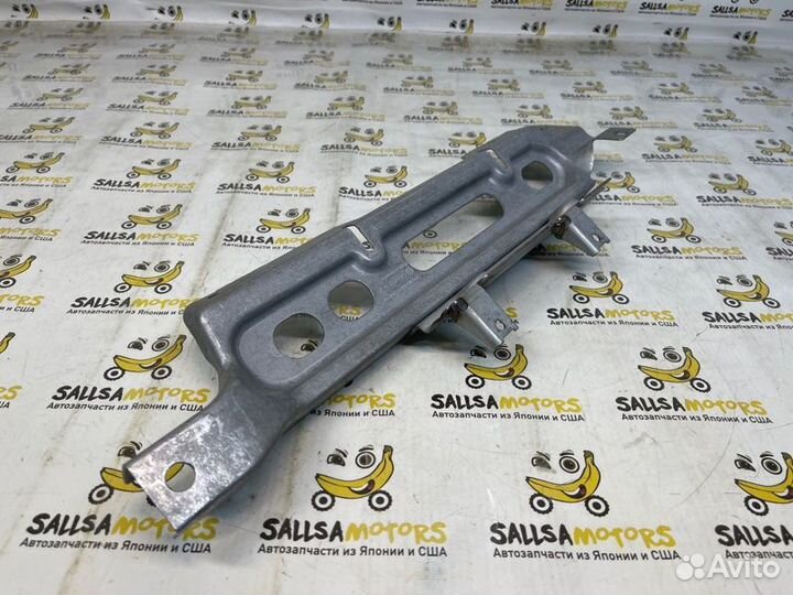 Кронштейн Volkswagen Touareg 7P5 NF crca 3.0TDI