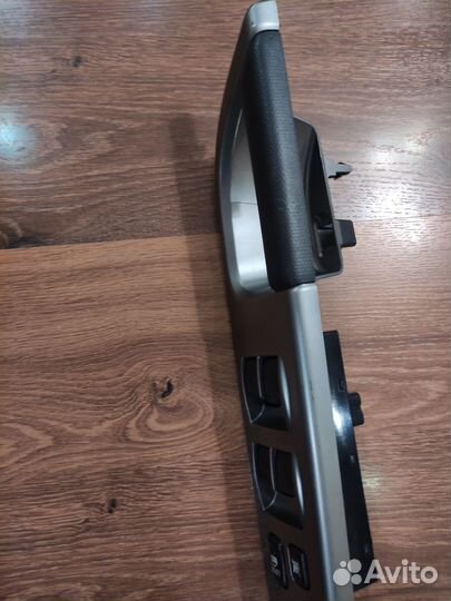 Блок управления стеклоподъемником