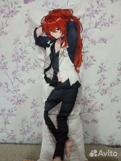 Дакимакура геншин Дилюк 10030