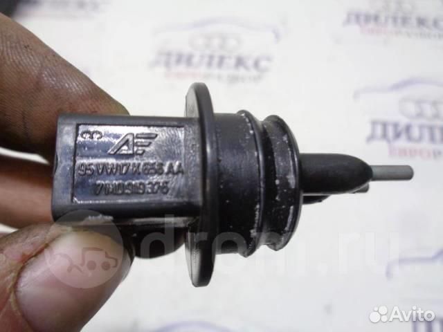 Датчик уровня в бачок омывателя Audi A6 (C6 4F) 2