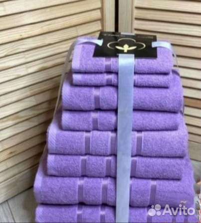 Комплект из восьми полотенец
