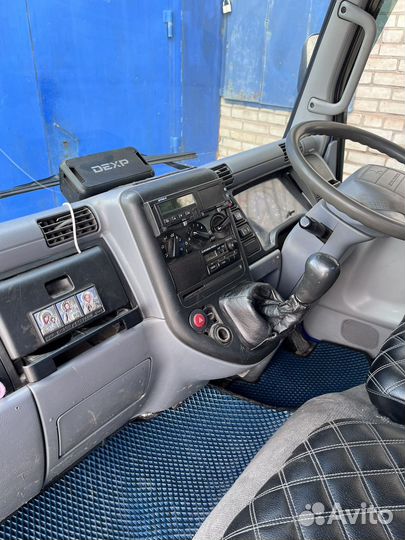 Mitsubishi Fuso Canter, 2002
