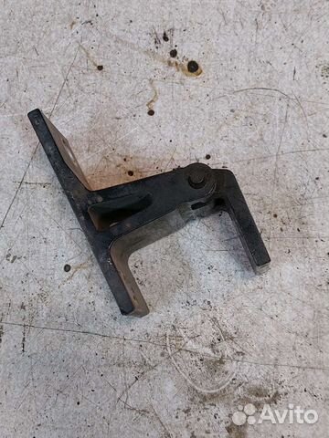 Петля двери передняя левая верхняя audi a8 d2