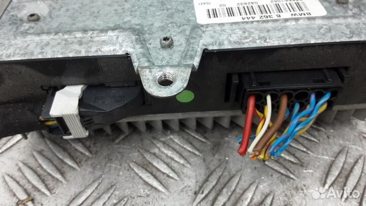 Усилитель акустической системы BMW 5-Series/M5