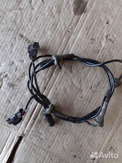 Датчик ABS передний Вольво (S80) до 2006г.в