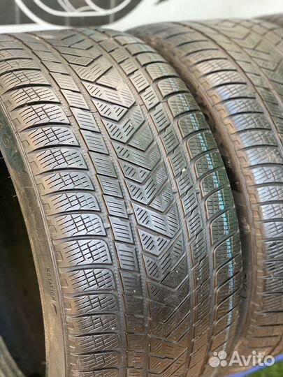 Pirelli Scorpion Winter 275/40 R20 и 315/35 R20 110V