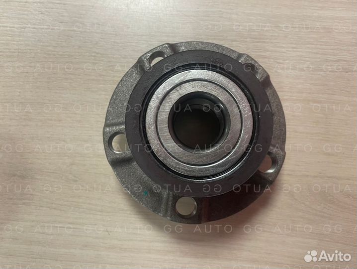 Ступица заднего колеса с подшипником Поло / Рапид