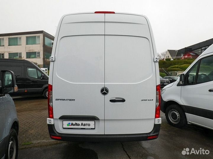 Mercedes-Benz Sprinter цельнометаллический, 2024