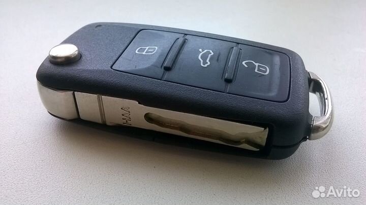 Ключ зажигания VAG 3T0837202 Skoda Superb