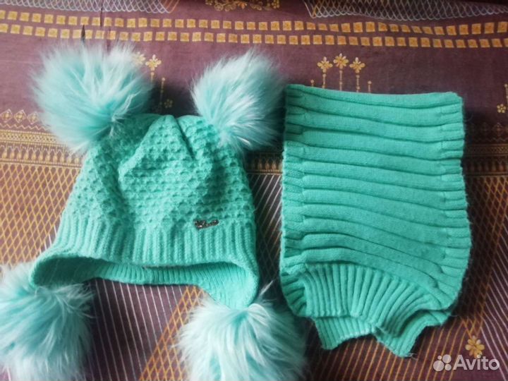 Шапка с помпоном