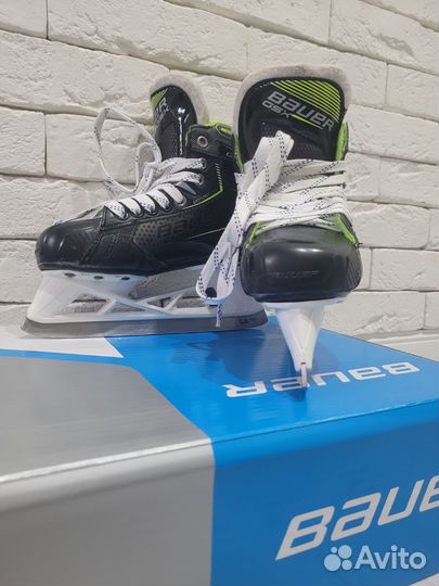 Хоккейные коньки вратаря bauer