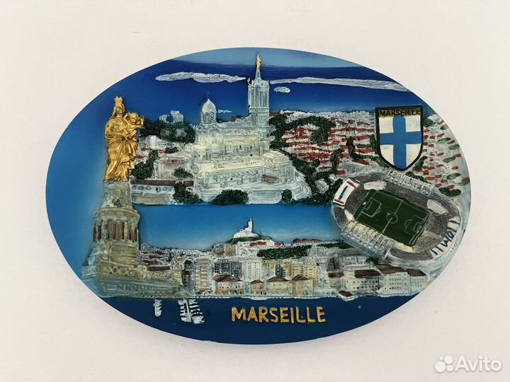 Тарелка настенная из разных стран