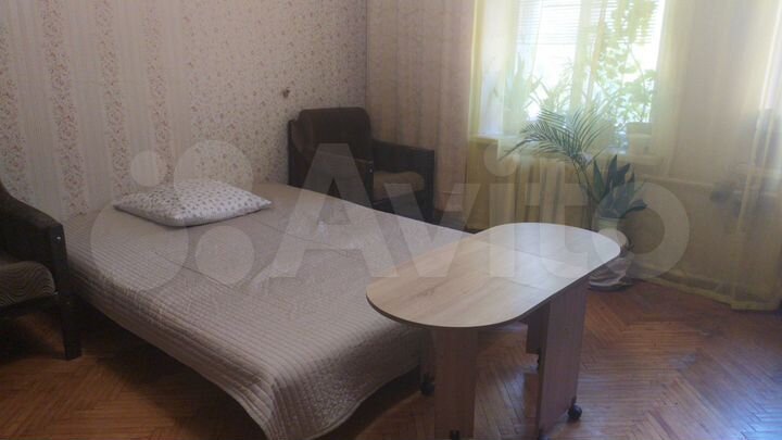 Комната 24 м² в 3-к., 4/4 эт.