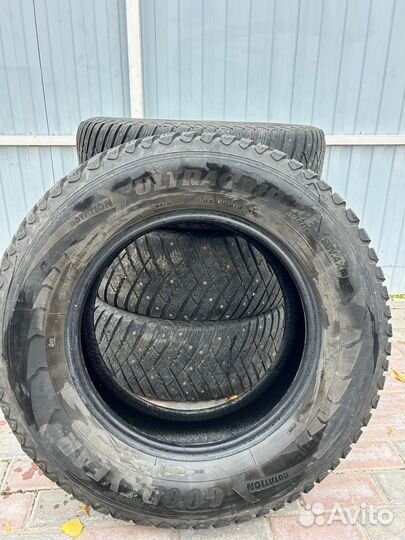 Goodyear UltraGrip 285/60 R18