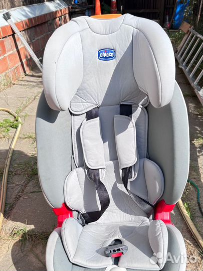 Автокресло chicco universe