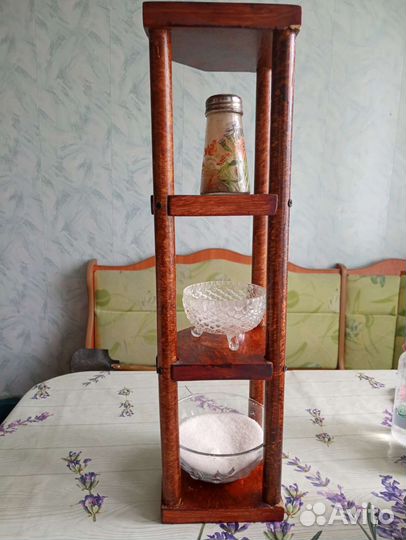 Подставка из дерева