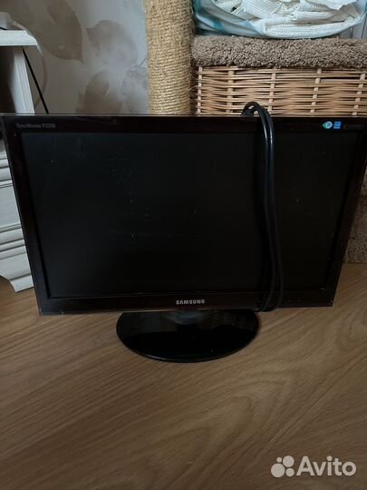 Монитор Samsung