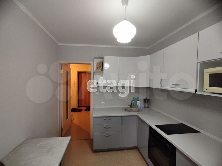 2-к. квартира, 50 м², 6/10 эт.