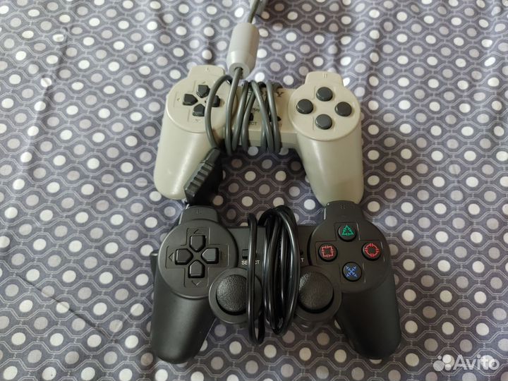 2 джойстика Sony PS1,2