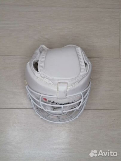 Шлем с забралом для карате. Размер M