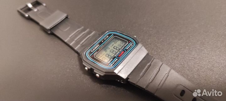 Электронные часы casio