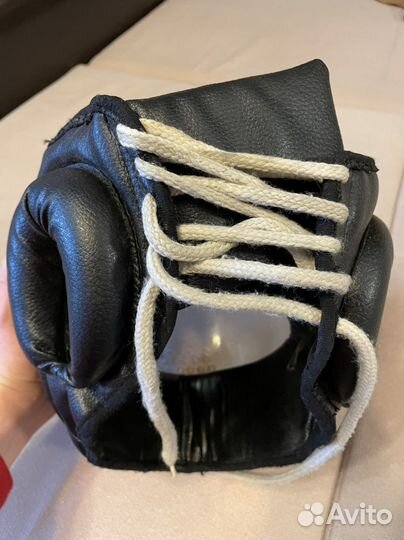 Защита и шлем для боевых видов спорта