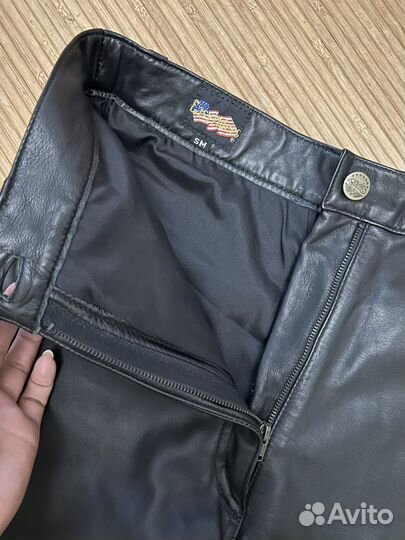 Шорты женские кожаные S новые