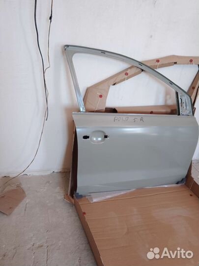 Volkswagen polo 5 передний правый дверь
