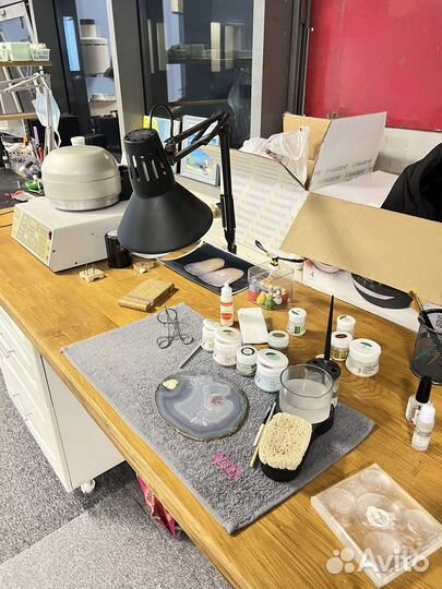 Зуботехническая лабаратория зубной техник