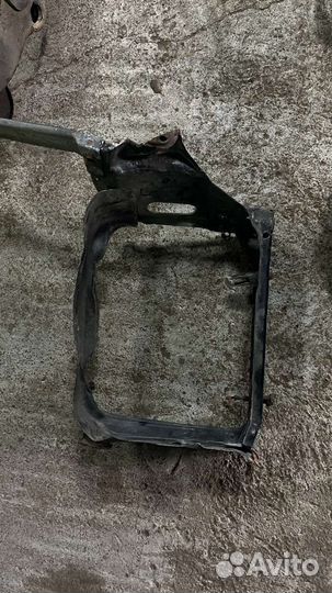 Телевизор Mercedes w202