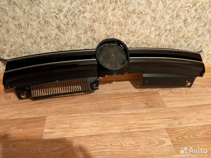 Решетка радиатора volkswagen golf 6