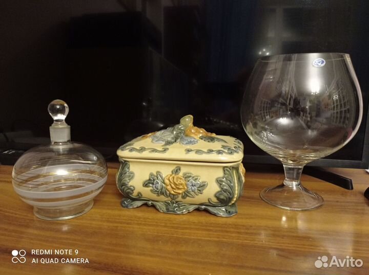 Конфетница, шкатулка, графин