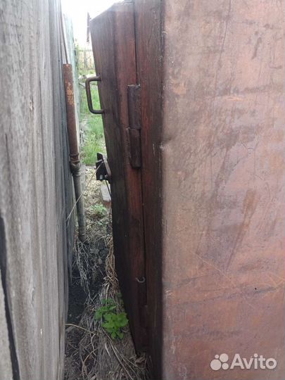 Ящик металлический с замком