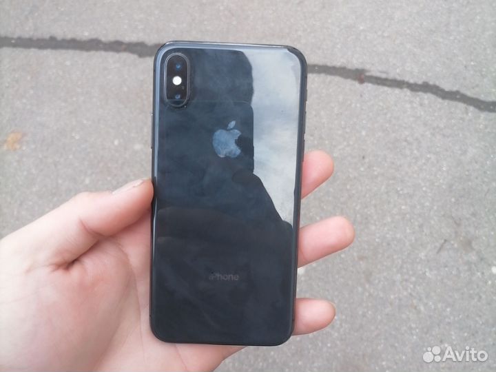 iPhone X, 64 ГБ
