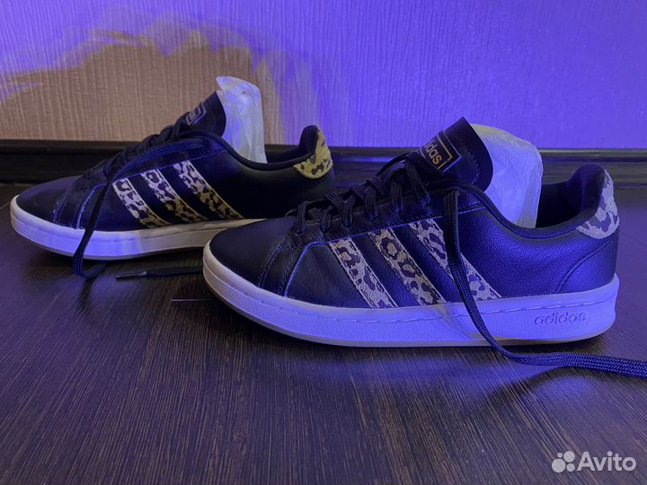 Adidas кроссовки