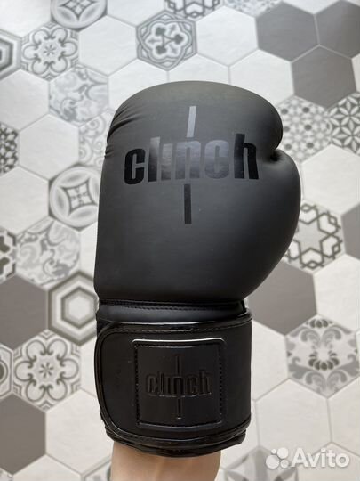 Боксерские перчатки 10 oz clinch