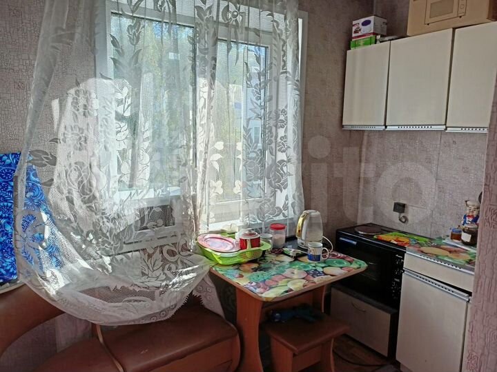 2-к. квартира, 40 м², 3/3 эт.