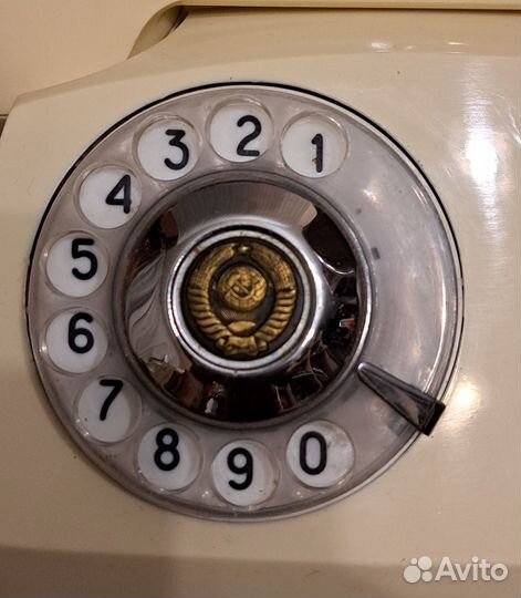 Гербовый телефон СССР