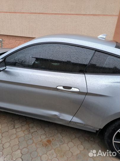 Ford Mustang 2.3 AT, 2023, битый, 4 480 км