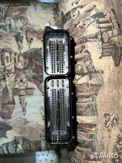 Блок управления двигателем Volkswagen T5GP